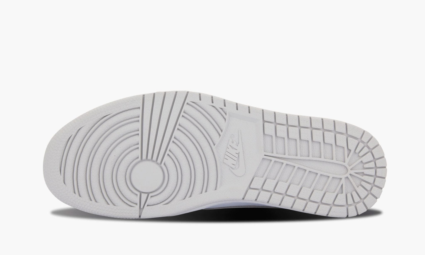 Air Jordan 1 Retro Low OG “White / Neutral Grey Sneakers - Pro-Level