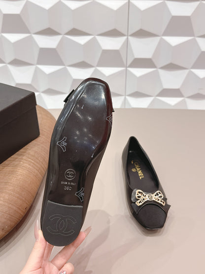 CC 26s Ballet Flats Black Sheepskin 650290