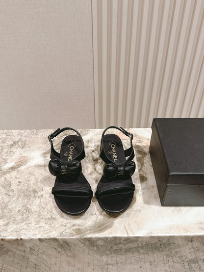 CC 26s Bow Sandals Black Cowhide 658471