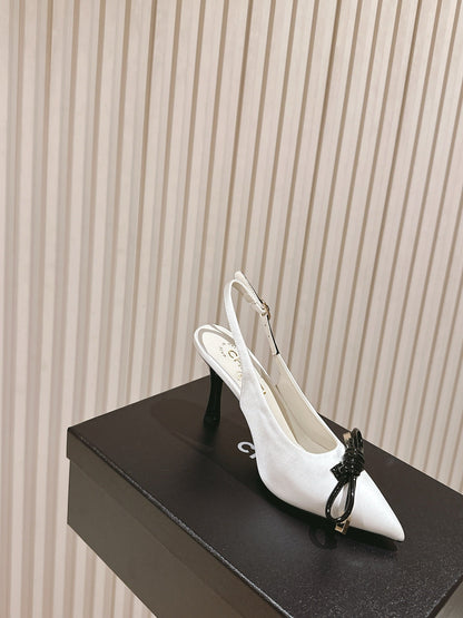 CC 26s Slingback 85 White Satin Sheepskin 658478