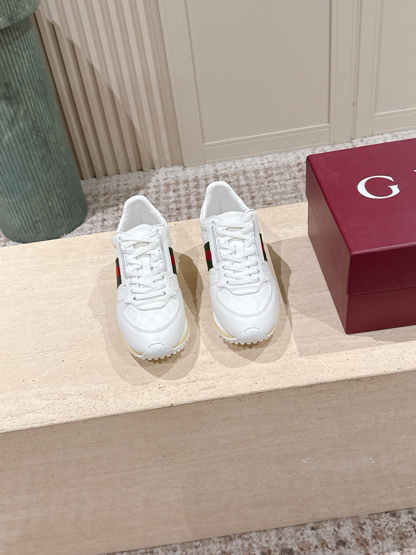 GG 26 Couple Sneakers White Cowhide 630701