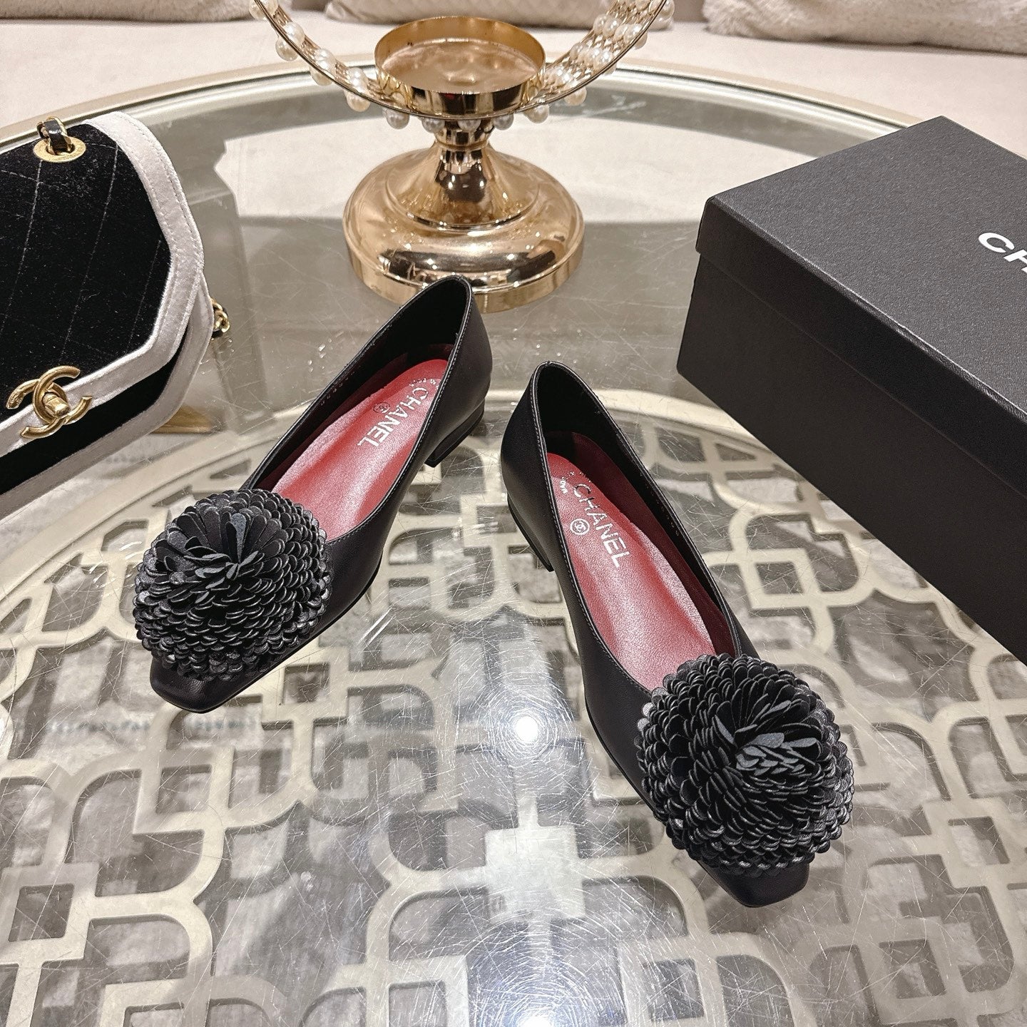 CC 26s Floral Ballet Flats Black Sheepskin 627023