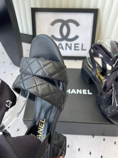 CC 26s Sandals 55 Black Sheepskin 650080