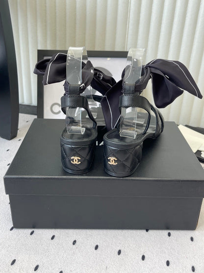 CC 26s Sandals 55 Black Sheepskin 650080