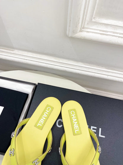 Chanel 2026 Double C Rhinestone Flat Flip-Flops Lambskin Sheepskin 831523