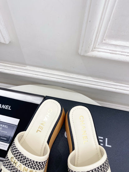 Chanel 2026 Woven Platform Slippers Sheepskin 831534